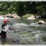 【嫁との出会い】鮎釣りしてたら嫁が流れてきた！？そしてその嫁に俺のほうが釣られてしまった・・・