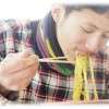 【ほっこりする話】自分で言うのもなんだけど、私の料理は超マズイ。でも私がうへぇって顔して食べるようなものを旦那はモリモリ食べる。おかわりもする。どういう舌してるんだろう→もしかしてそれって…///